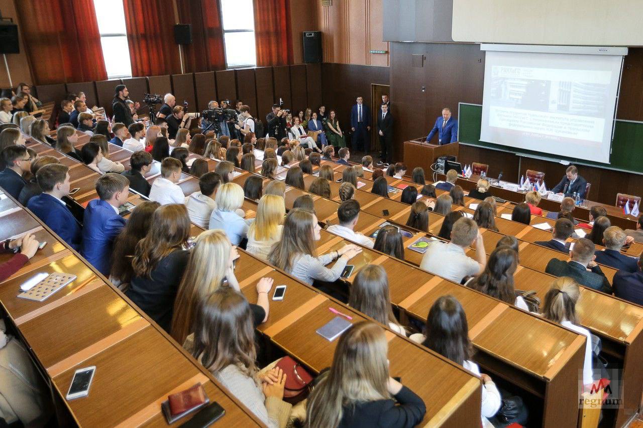 Наши связи с российскими вузами становятся более